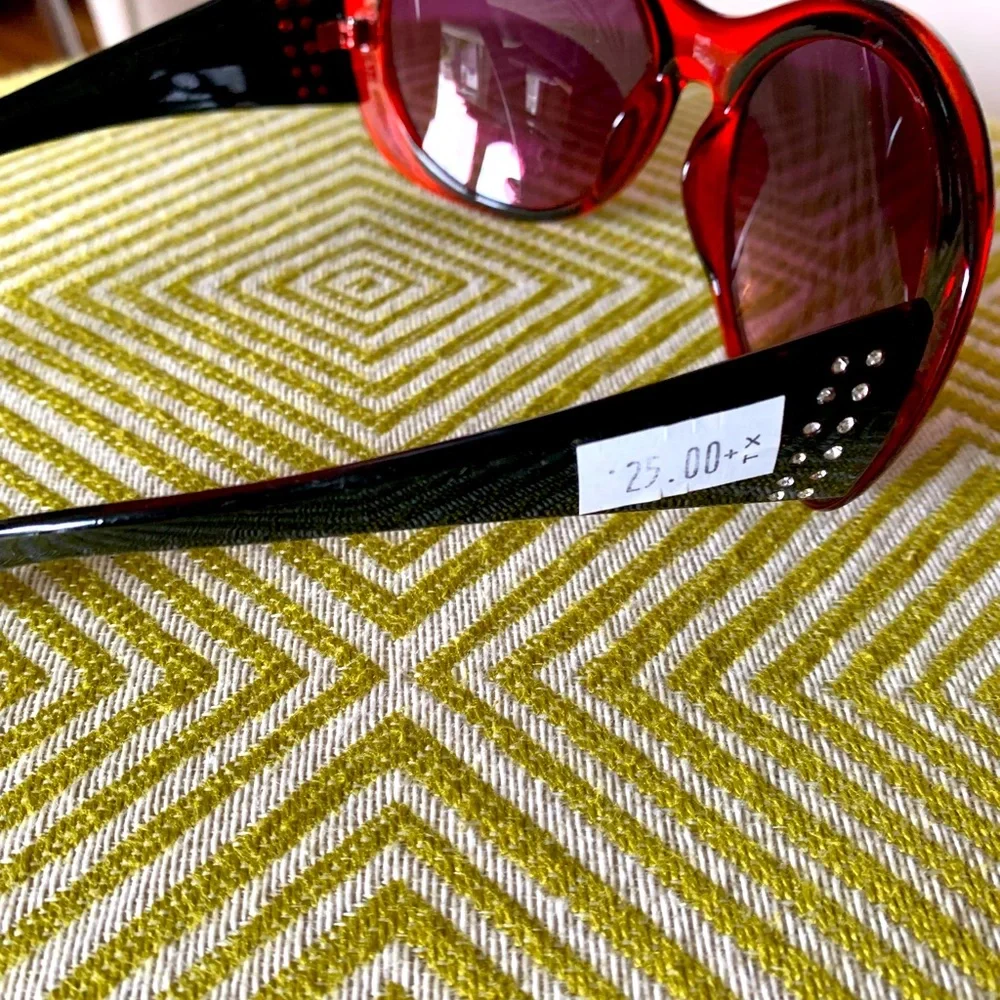 Oversized Women’s Sunglasses Red 100% UV Protection Rhinestone  Black Lens